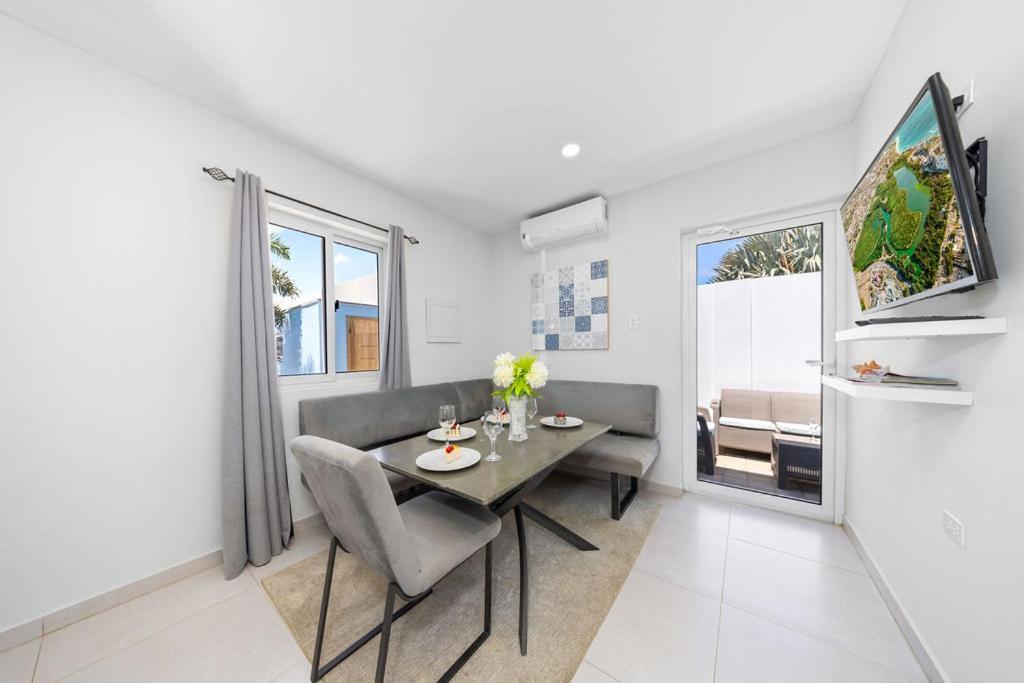 Apricity Suites Aruba Ноорд Экстерьер фото